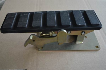 法國(guó)波克蘭液壓特種車(chē)輛配件